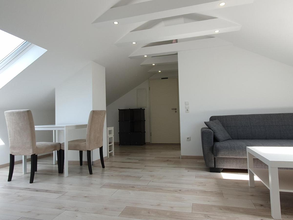 Ruhige Und Moderne 2-Zi. Wohnung Kulsheim Buitenkant foto