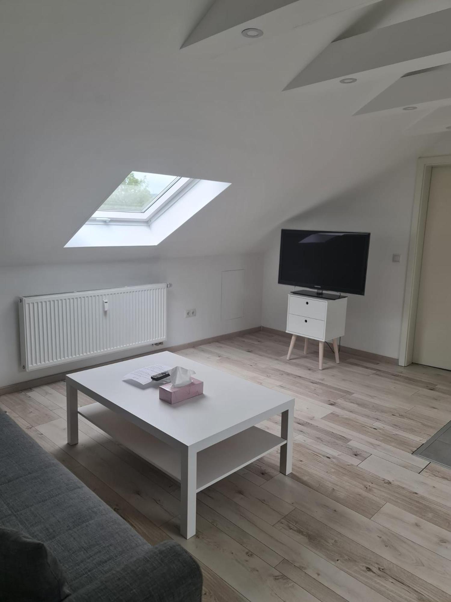 Ruhige Und Moderne 2-Zi. Wohnung Kulsheim Buitenkant foto
